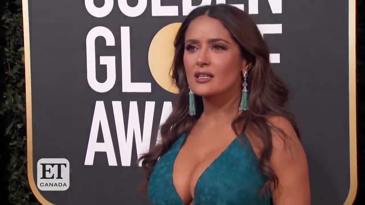 Salma Hayek sexy cleavage for the Golden Glodes 2020